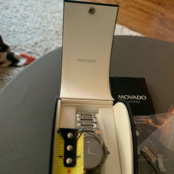 Movado classic slim profile unisex - Picture 11 of 11